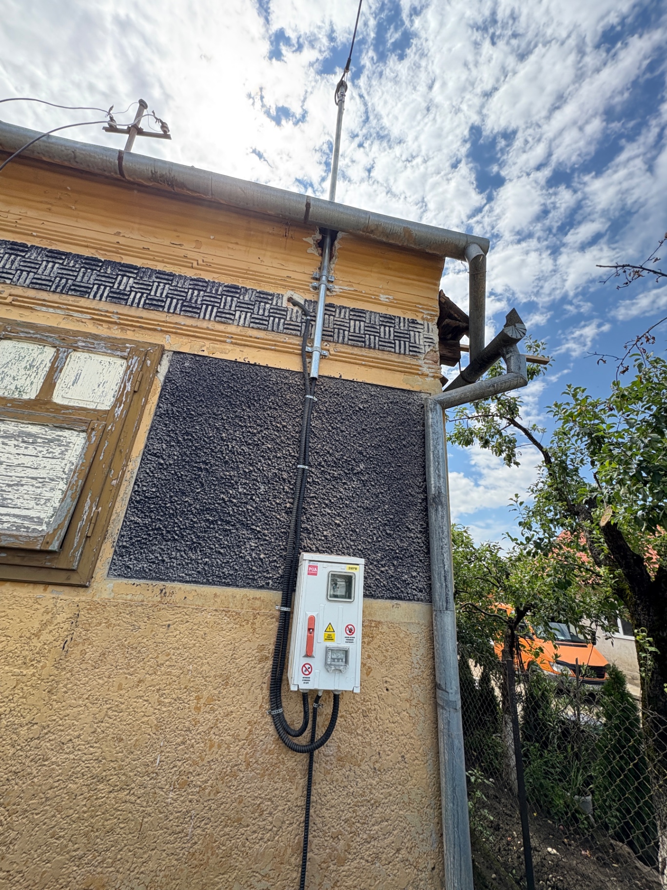 Ai pană de curent? Electrician la dispoziția ta